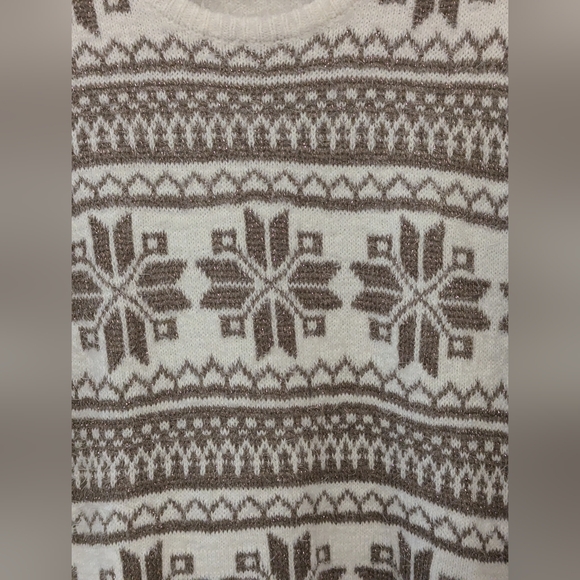Cream Holiday Sweater Snowflake Pattern - Picture 5 of 8